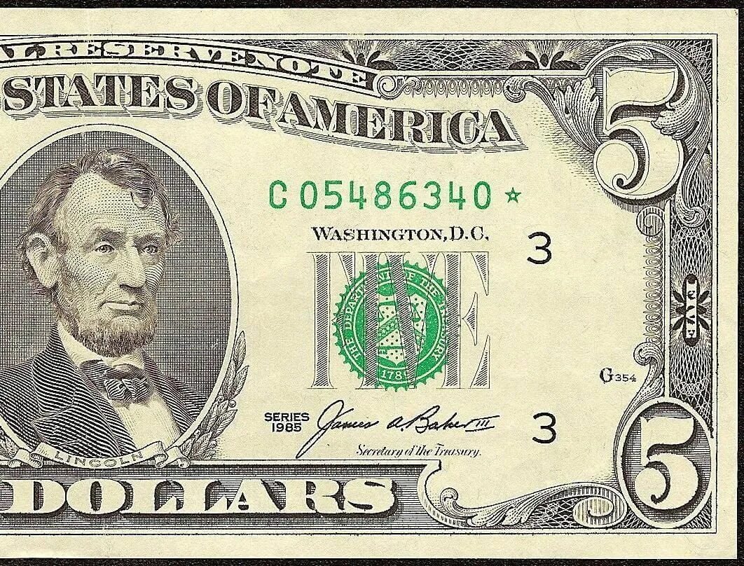 Банкнота доллара сша 1934. 50 долларов 1988 года. 5 долларов стоит. 5 долларов стоит. 5 долларов.