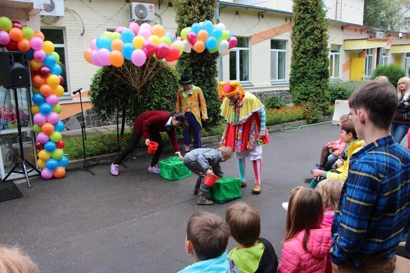 Хорошево дети. Хорошево дети. Концертный зал дома творчества хорошево-мневники. Мой семейный центр хорошевский. Хорошево дети.