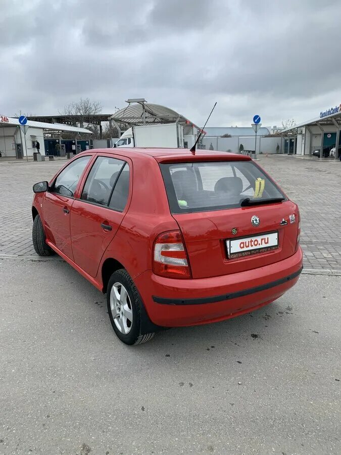 Skoda Fabia 2006. Шкода Фабия 2005 красная. Шкода Фабия 2006 Рестайлинг. Шкода красная 2006. Купить шкоду 2006