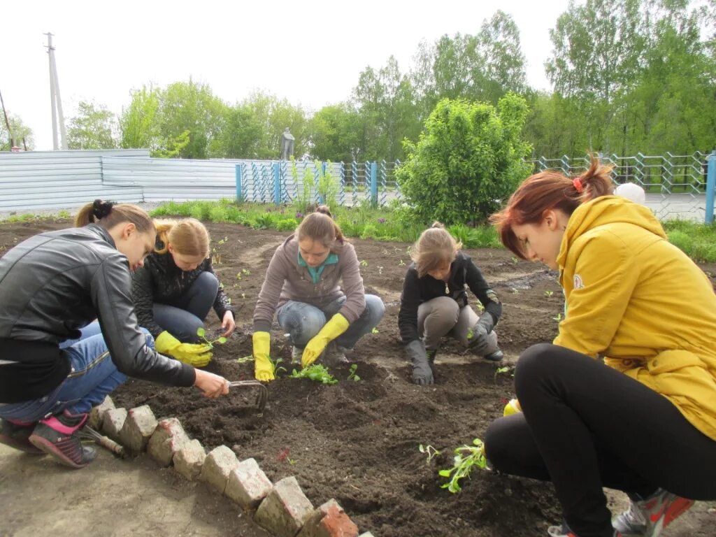 Трудоустройство несовершеннолетних. Труд подростков. Труд несовершеннолетних. Работа летом для школьников.