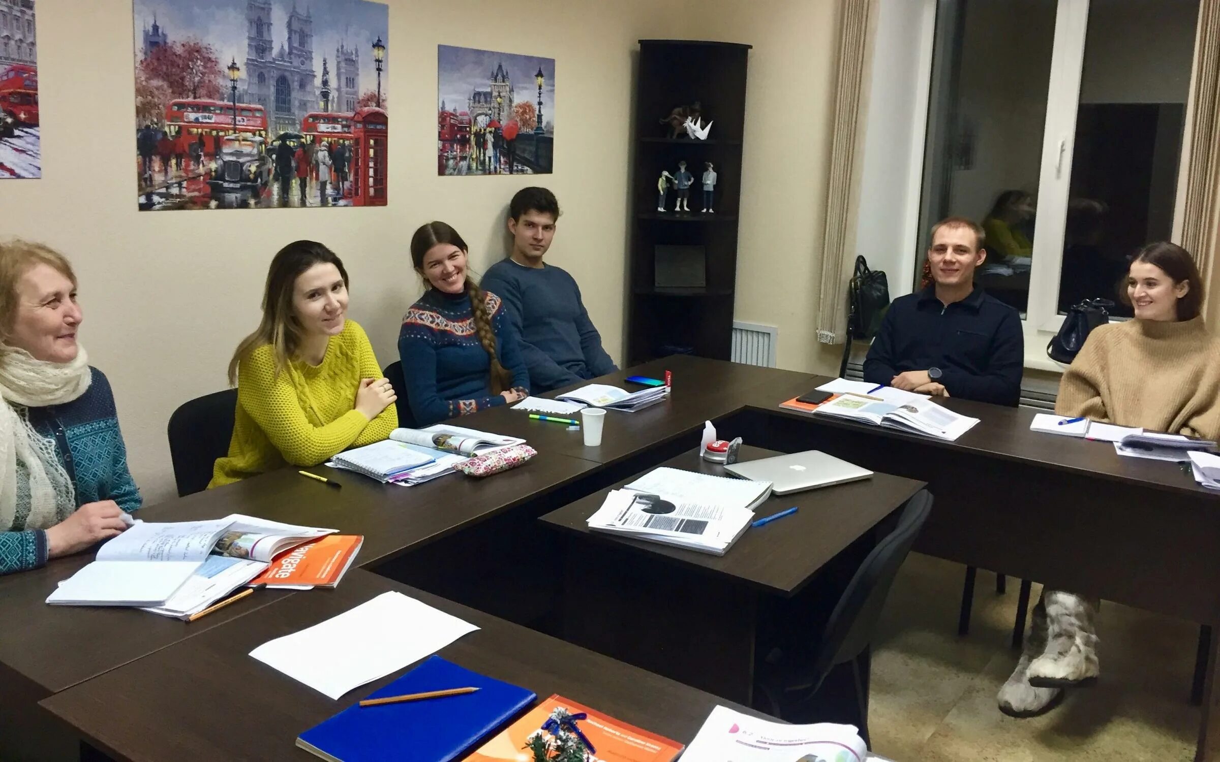 Курсы английского языка в новосибирске. Школа либерти. Новосибирский язык. Школа иностранных языков новосибирск. Юнисити.