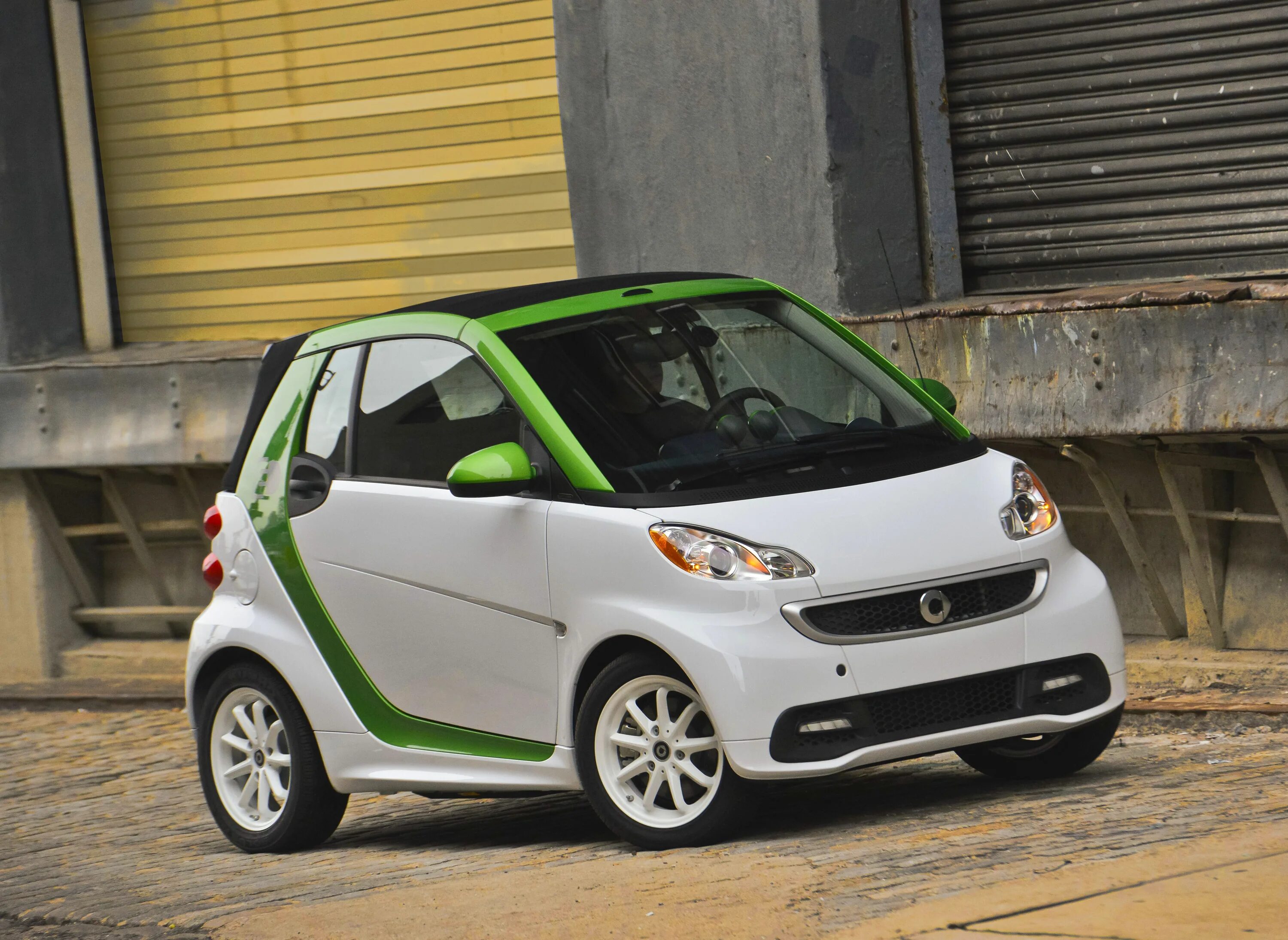 Электро мал. 2014 Smart Fortwo Electric Drive. Smart Fortwo II Electric Drive. Smart Fortwo Electric Drive. Электрокары Smart Fortwo..