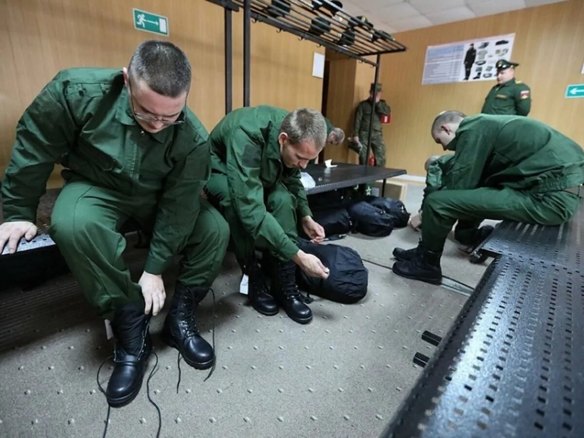 26 мин в ч. Военная мобилизация. Стрельба в воинской части. Перестрелка в военной части. Мобилизационные пункты в Москве.