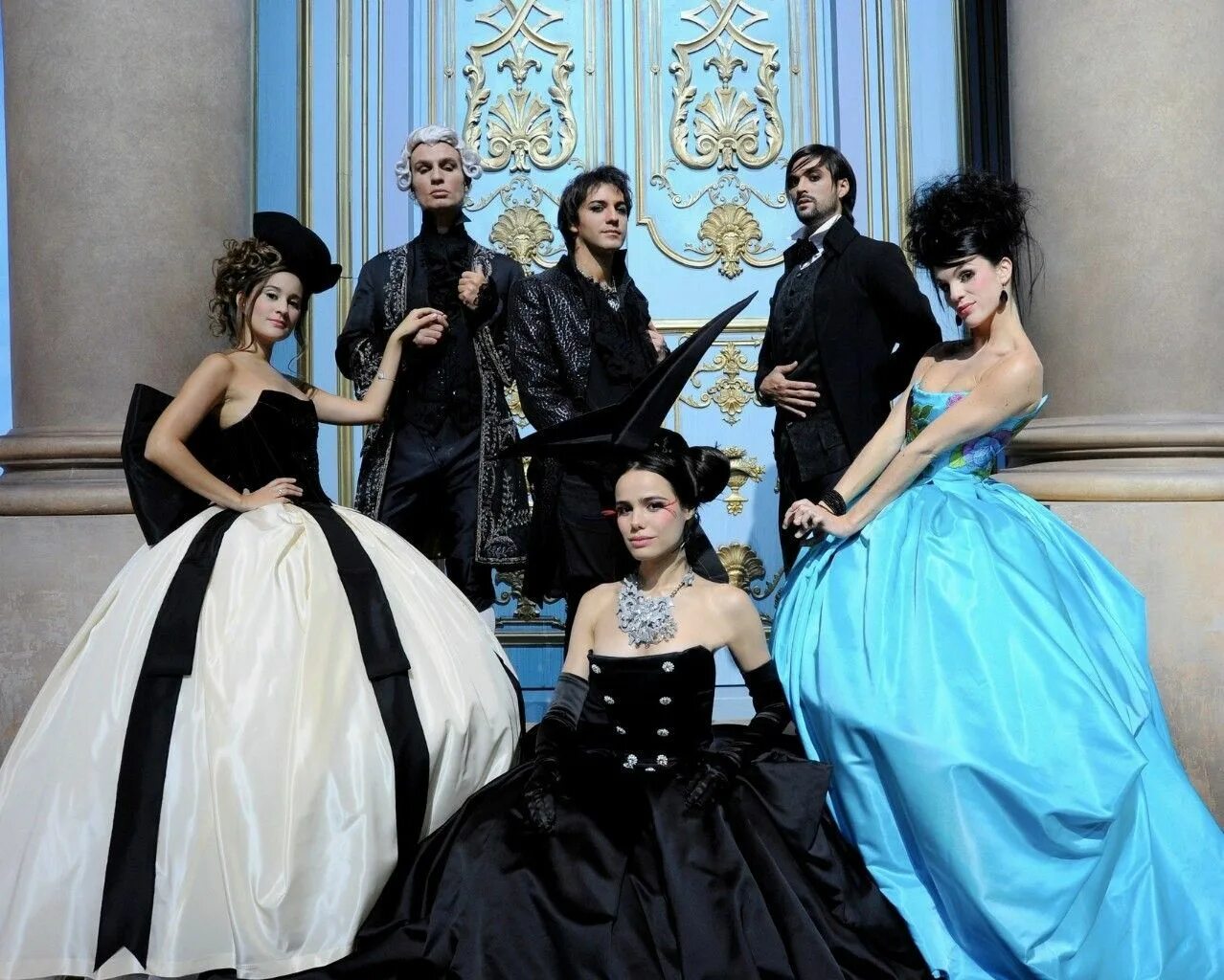 Le bien qui fait. Le bien qui fait mal перевод. Le bien qui fait. Моцарт рок опера. Les bien qui fait mal караоке.