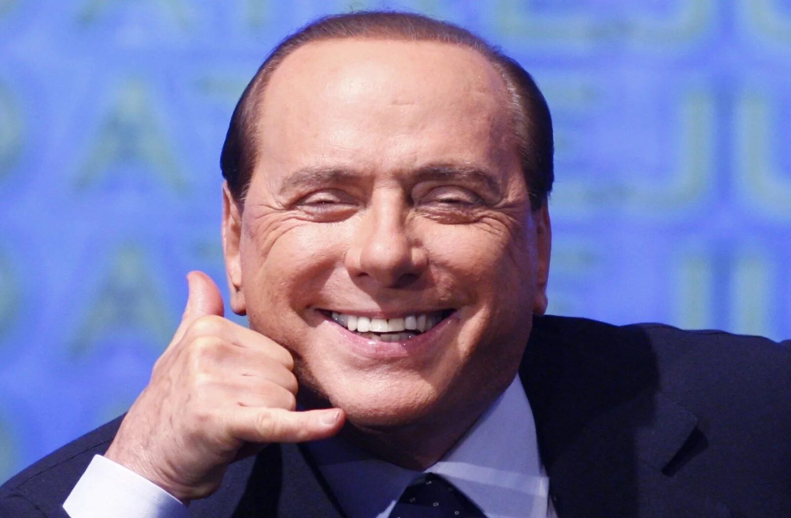 Имя берлускони 7 букв. Сильвио Берлускони. Сильвио Берлускони 2022. Сильвио Берлускони 1994. Сильвио Берлускони 2023.