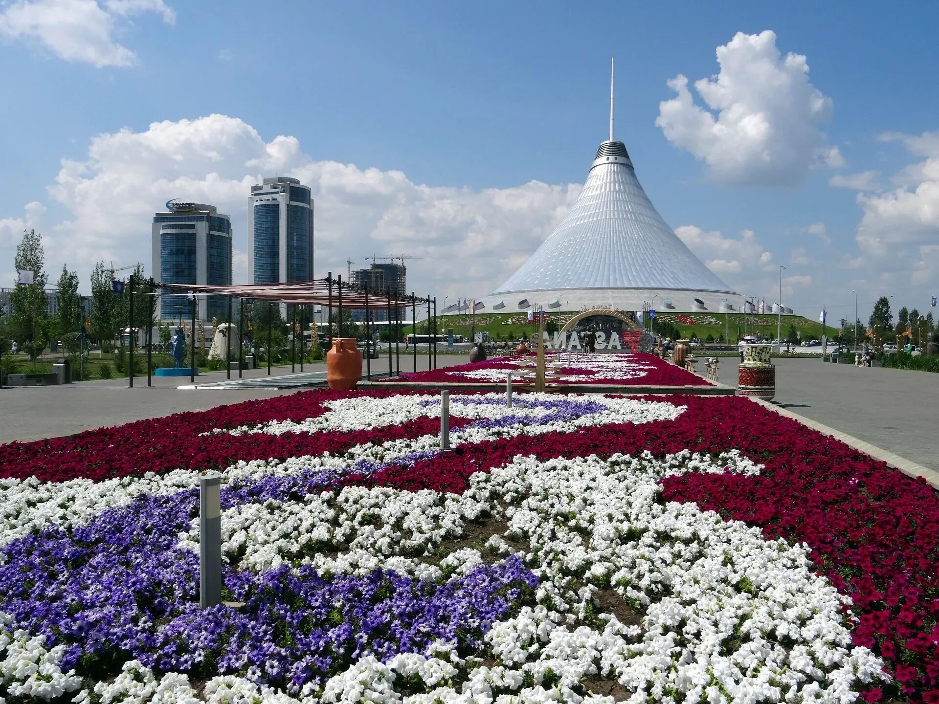 Центральный парк Астана. Парк Астана Нурсултан. Достопримечательности Астаны 2022. Центр астаны улицы