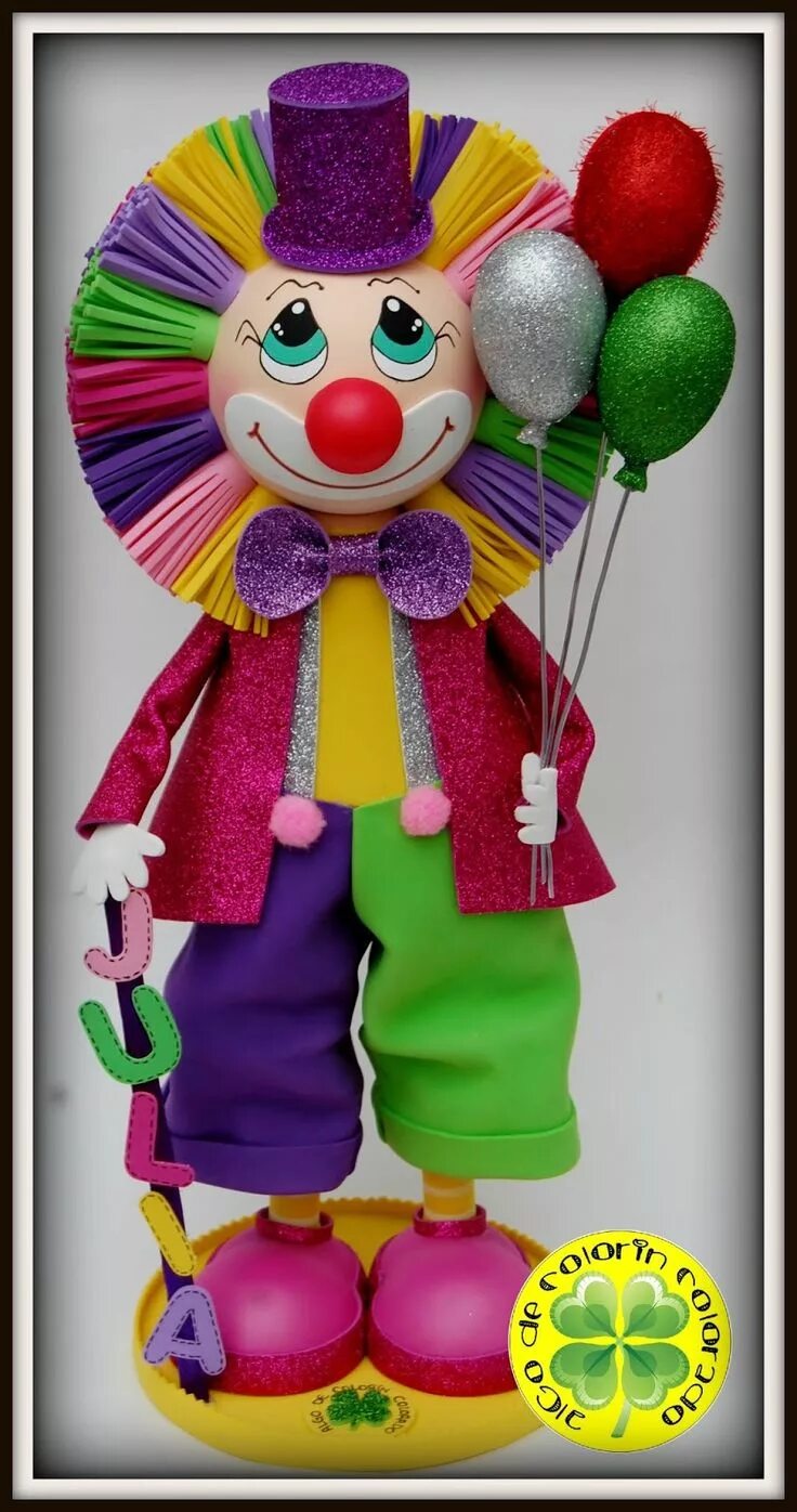 Сделать клоуна своими руками. Поделка клоун. Кукла «клоун». Клоун из ткани. Кукла клоун из фоамирана.
