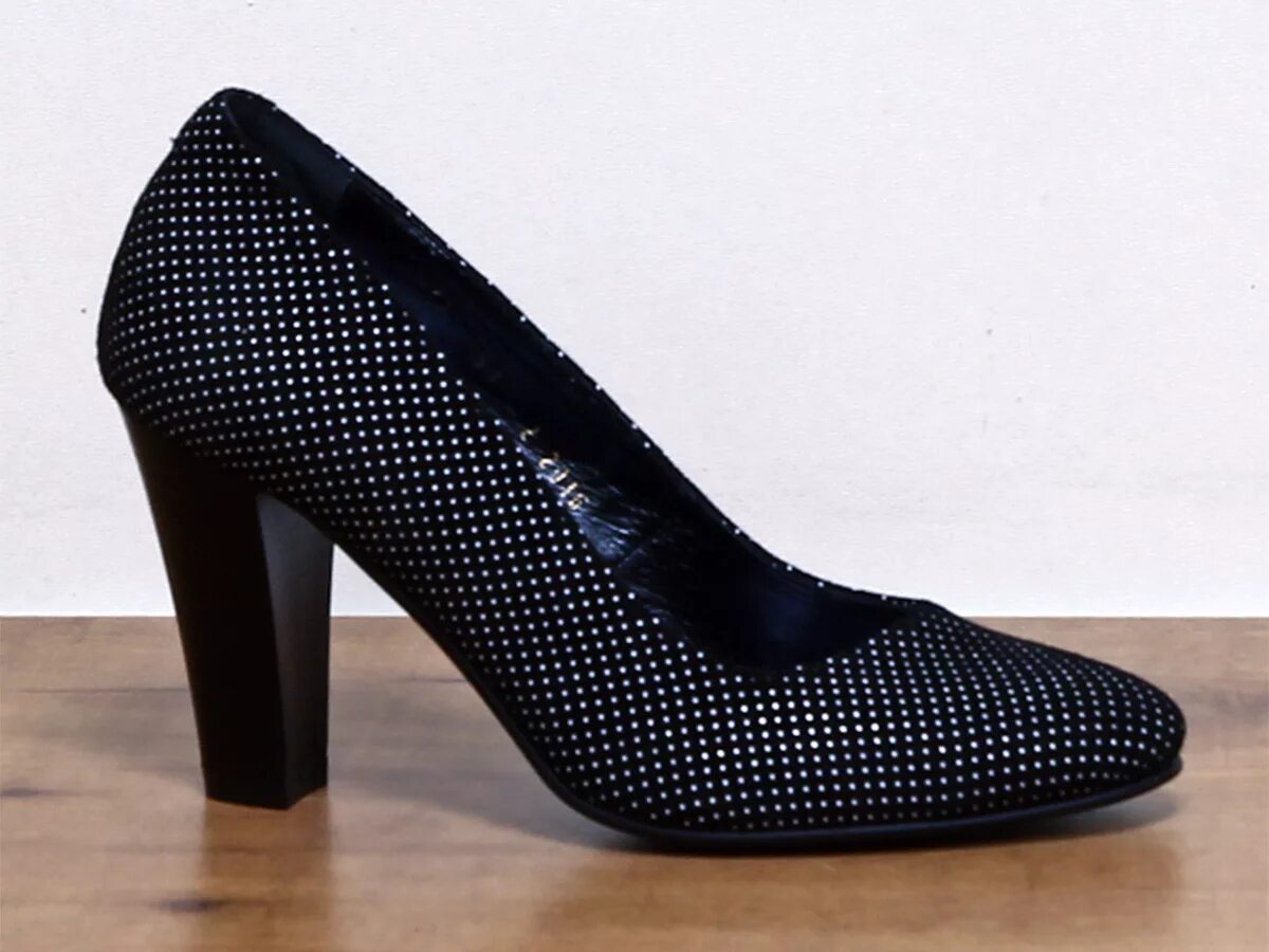 Туфли маленького размера. Женская обувь маленьких размеров. Женская обувь маленьких размеров. Модельные туфли. Босоножки.