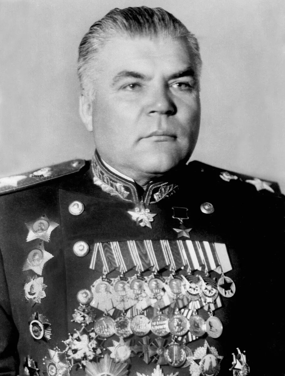 Малиновский р. Маршал советского союза. Малиновский р. Маршала малиновского. Я.