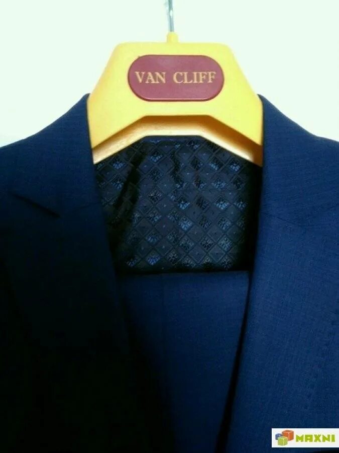 Ван клиф бланк. Костюм Ван Клиф. Van Cliff Exclusive верхняя одежда. Ван Клиф пальто. Пальто Ван Клиф эксклюзив для мужчин.