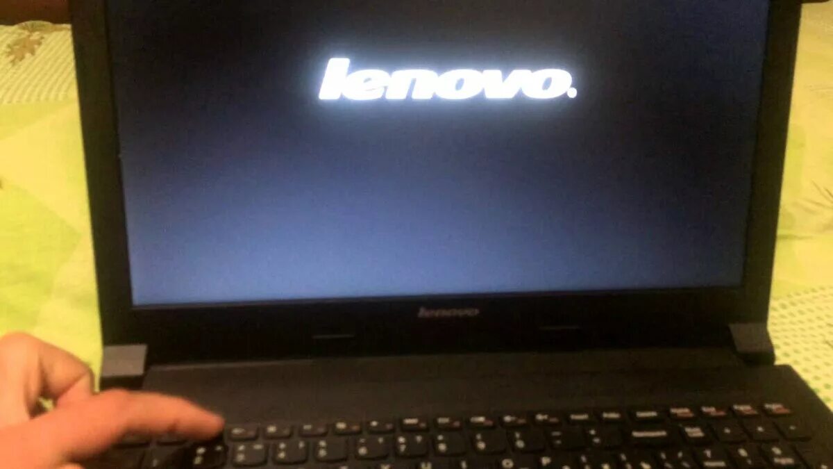 Lenovo <7n67a00883>. Lenovo b50 10 Windows 7. Lenovo b50-45. Ноутбук леново не загружается дальше. Ноутбук леново не включается экран