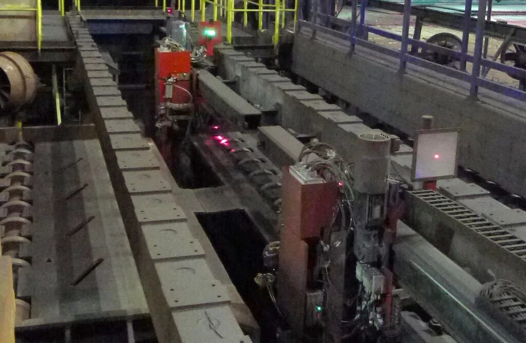 Узк листового оборудование. Машины очистные дробеметные, 353м. Установка для контроля листового проката. Пвт контроль сварных соединений. Узк листового оборудование.