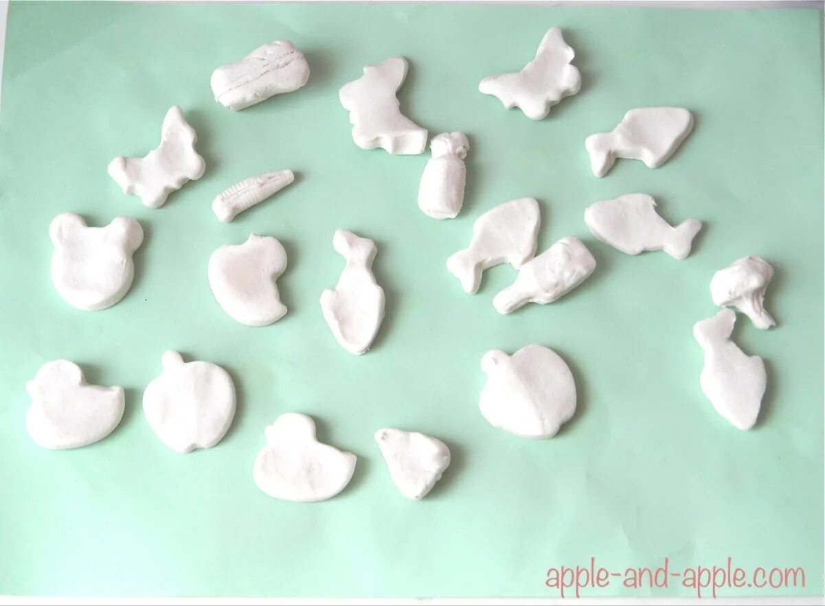 Тарелочки из пасты для моделирования. Масса для моделирования для детей. Пластик для лепки самозатвердевающий. Акриловая шпаклевка для молдов. Мастер класс из самозатвердевающей массы.