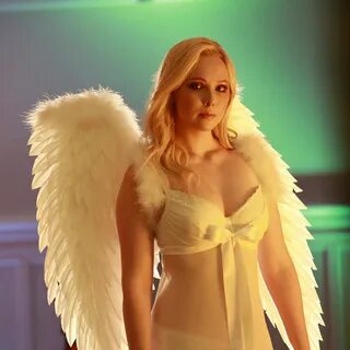 Molly quinn hot