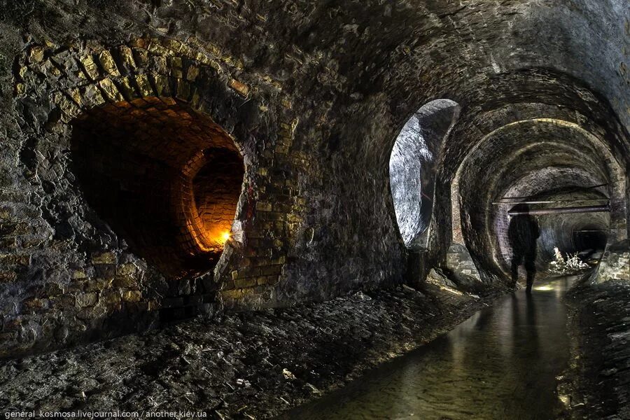 Город под землей китай. Подземный тоннель. Туннели под землей. Древние подземные тоннели. Город под землей.