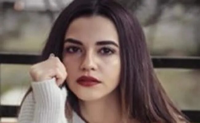 Ягмур юксель личная жизнь биография турецкая актриса El amor en la serie de Barış Baktaş y Yağmur Yüksel se hizo realidad YouTube