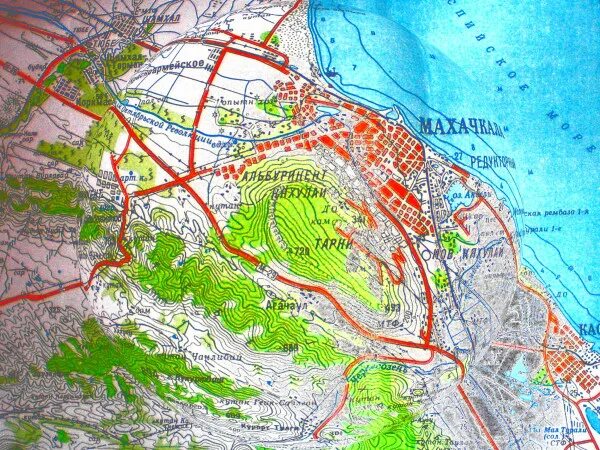 Новый тарки карта. Тарки на карте. Махачкала на карте. Тарки Тау Махачкала на карте.