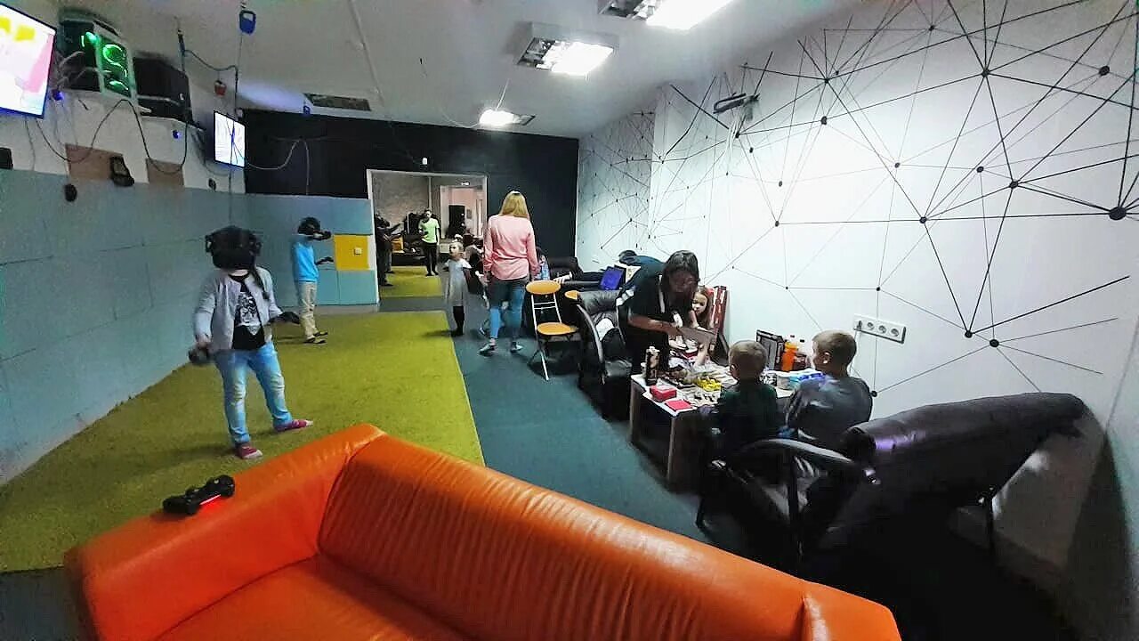 Vr club новосибирск. дизайн комнаты вр клуба. ватутина 45/1 новосибирск виртуальный тур. вр клуб новосибирск. клуб виртуальной реальности.
