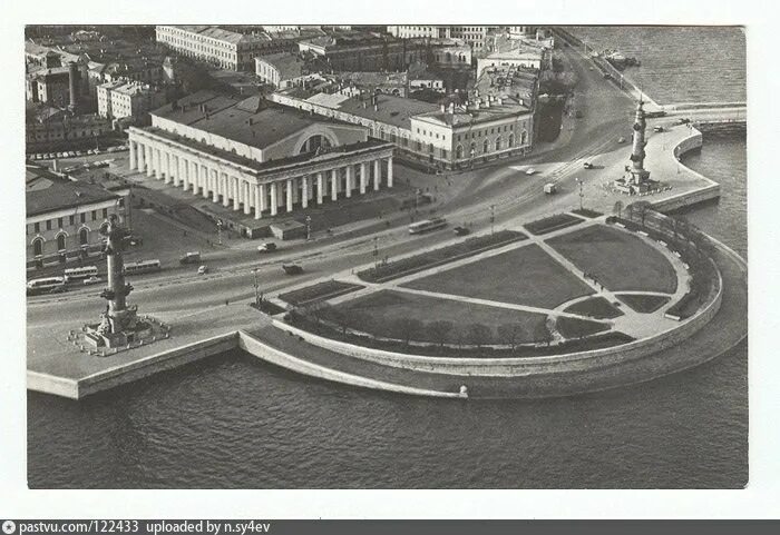 Старый васильевский остров. Ансамбль стрелки Васильевского острова. Захаров стрелка Васильевского острова. Василевский остров Ленинград. Ленинград Васильевский остров.