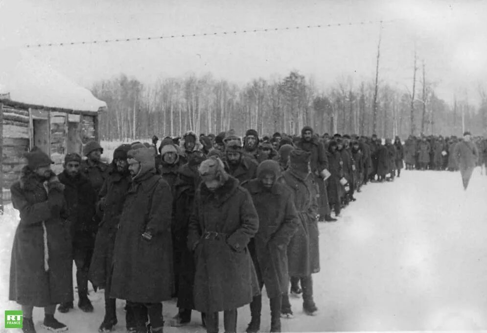 Лагерь военнопленных в Тюмени в 1943. Советские военнопленные 1941-1943. Лагеря военнопленных в 1941. Лагерь немецких военнопленных 1942. Сколько было лагерей для советских военнопленных