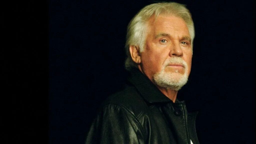 Kenny rogers ruby don t. Kenny rogers. kenny rogers young. kenny rogers в молодости. кенни роджерс фото в молодости.
