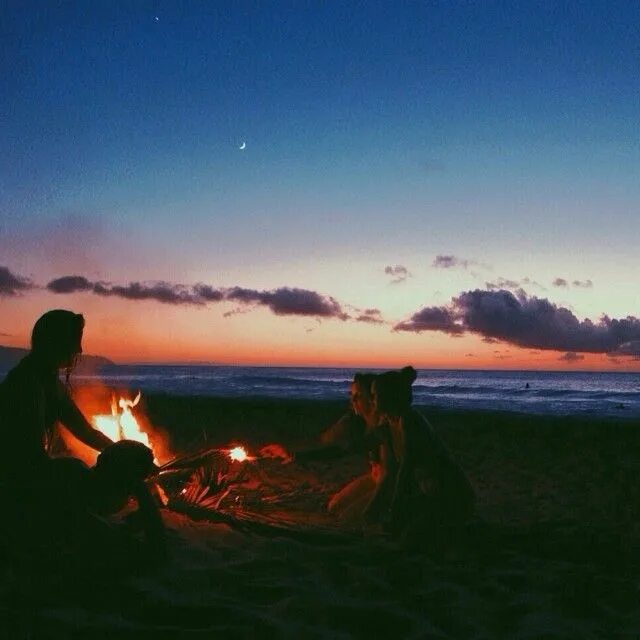 Счастье. Счастлива как будто. Счастлива как будто. Цитаты со смыслом. Девушка солнце счастье.