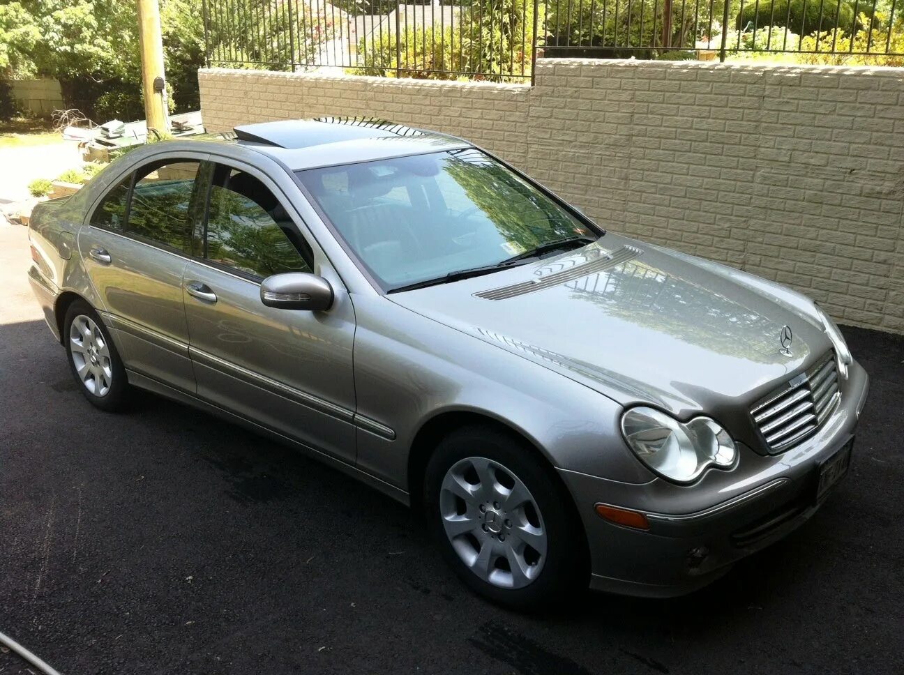 M c 2005. Mercedes c 2005. mercedes c class 2005. мерседес ц 2005. mercedes c320.