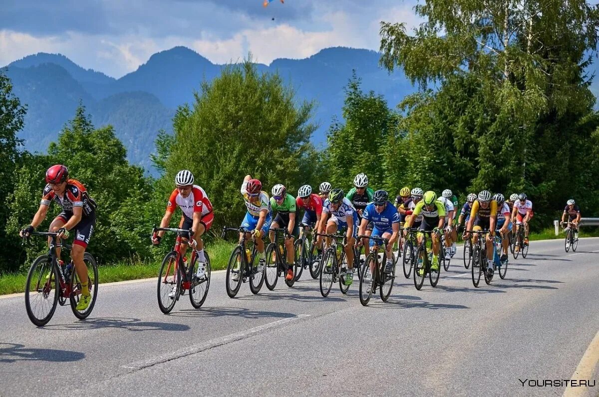 Велогонки. Шиповалова галина триатлон. bicycle race («велогонки»). велоспорт картинки для детей. движение велосипедистов.