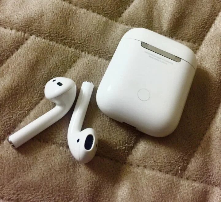 Airpods эльдорадо. Аирподсы 2. Аирподс 2 оригинал. Аирподсы про 4 оригинал. Оригинальные айрподсы 2.