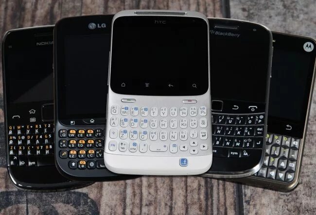 Телефон с клавиатурой. Смартфоны с qwerty клавиатурой 2025. nokia qwerty клавиатура 2025. смартфоны с кверти клавиатурой 2025. смартфоны 2000 года с кверти клавиатурой.
