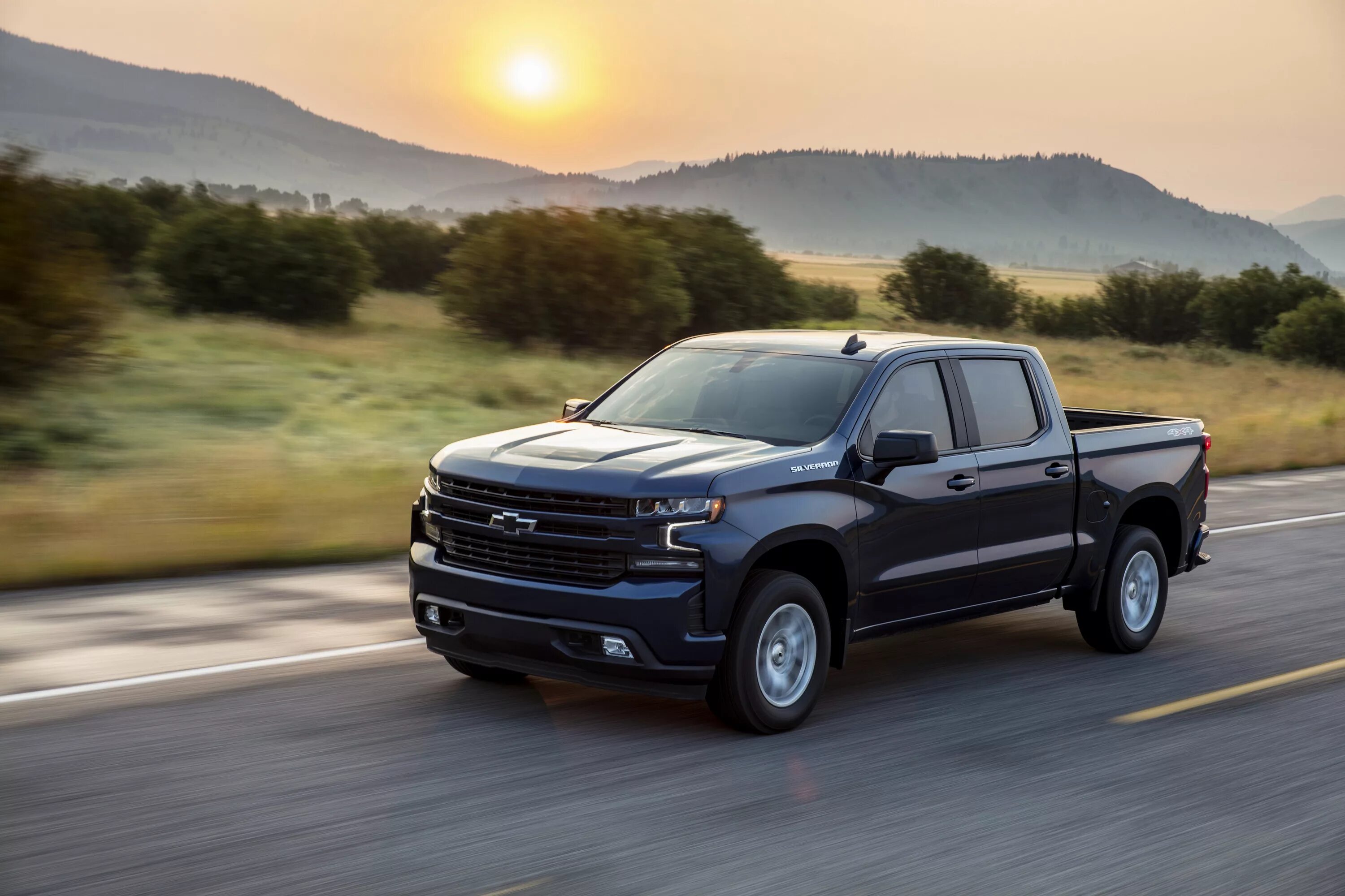 Пикап стройных. Chevrolet Silverado 2021. Шевроле Сильверадо 2020. Шевроле Сильверадо 2019. Chevrolet Silverado 1500 2021.