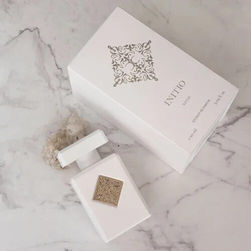 Initio духи белые. Рехаб духи инитио. Initio "musk therapy" 90 ml. Initio musk therapy духи. Initio rehab 90мл.