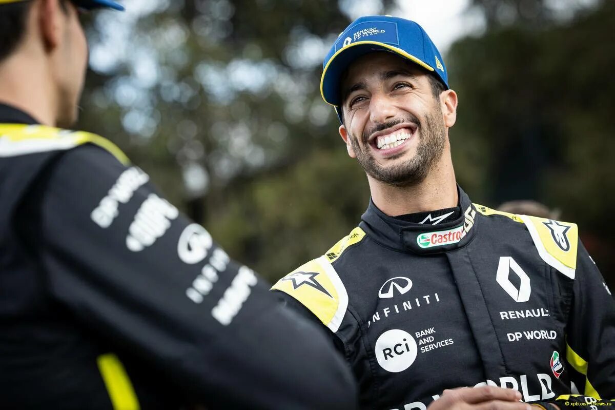 Дэниел рикардо. Daniel ricciardo. Дэниел рикардо. Даниэль риккардо. Риккардо скикки.