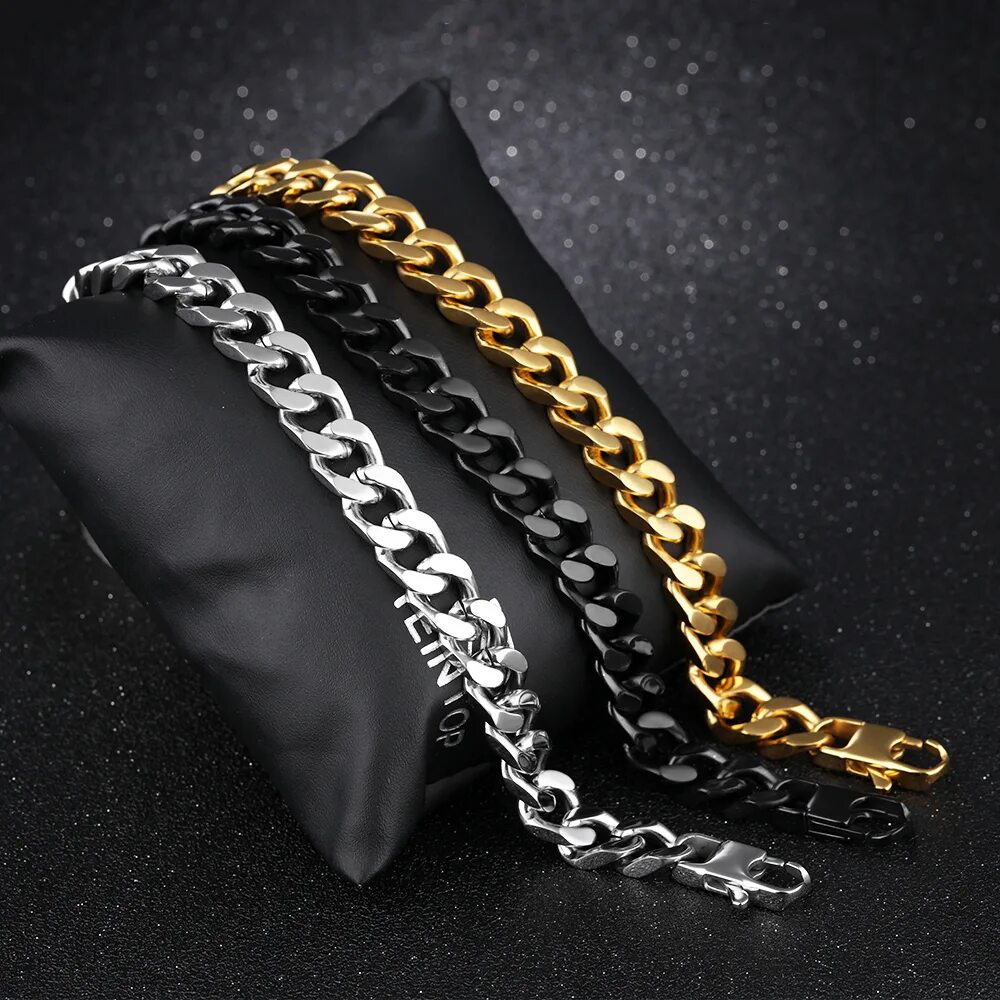 Крупные украшения на шею. Украшение на шею. Цепь аксессуары. Колье цепочки. Браслет из цепи.