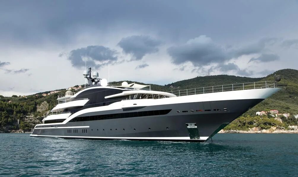 55-метровая яхта halo. Rossinavi yachts. Яхта feadship faith. World superyacht award 2022 моторная яхта viva. Яхта monaco 42.