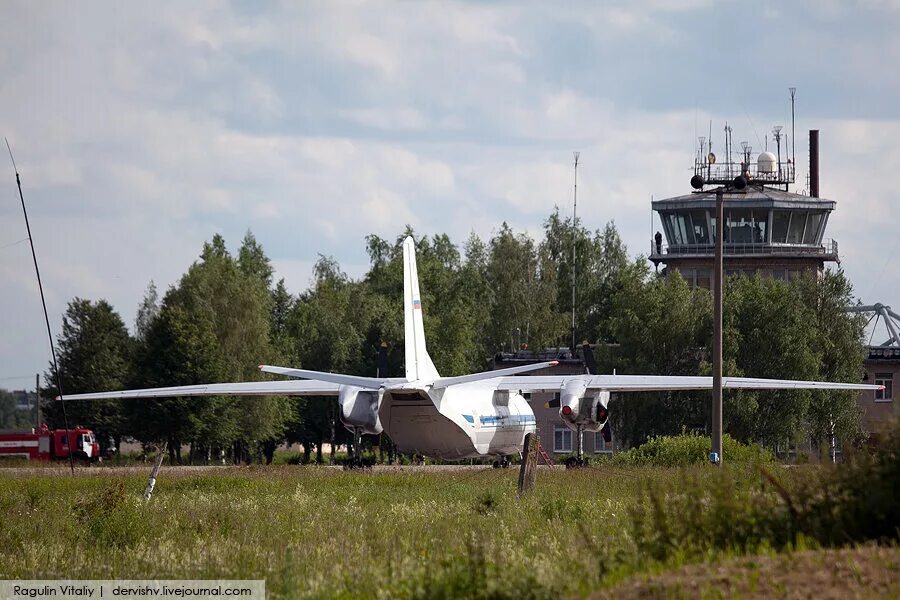 Иваново военный аэродром. Авиабаза Подужемье. Заброшенный аэродром Кемь. Аэродром Подужемье Кемь. Аэропорт северный иваново