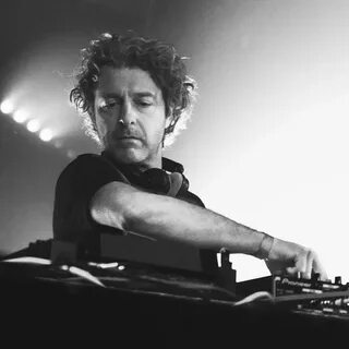 Dj began