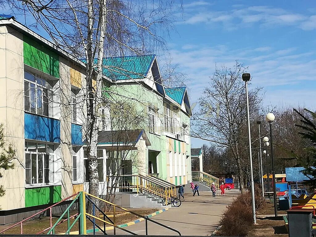 Земли красная пахра. Октябрьская улица, село красная пахра. село красная пахра дом 11. дом нагибина поселок красная пахра. поселок красная пахра московская область ямалиева ания все фото.