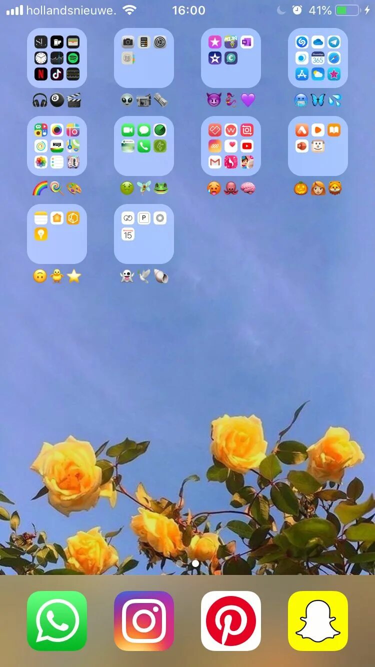 Много приложений. Экран телефона. Экран домой на айфоне. Красивотофрмить телефон. Главный экран айфона красиво оформить.