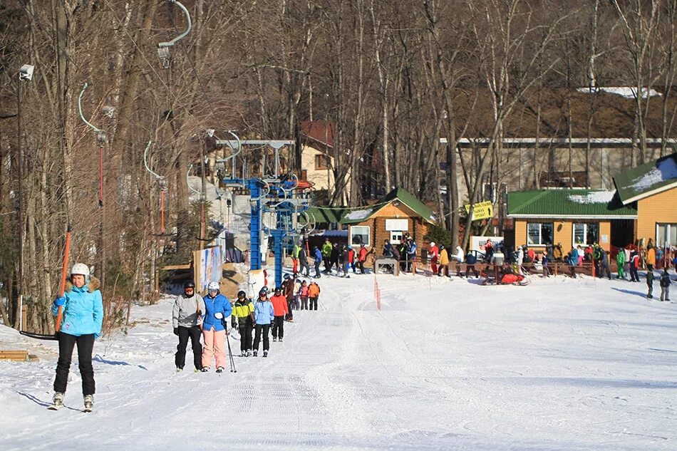 комета владивосток горнолыжный склон. центр отдыха комета владивосток. комета владивосток горнолыжная база. комета владивосток горнолыжная база. центр зимнего отдыха комета, владивосток.