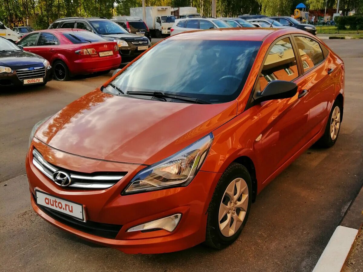 Hyundai Solaris 2015. Hyundai Solaris 2014. Hyundai Solaris 2014 Orange. Хендай Солярис оранжевый 2015.