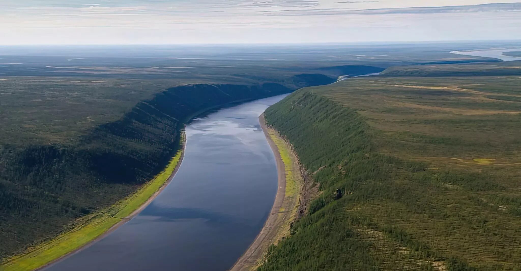 Большой остров ишим. Река Анабар Якутия. Река Вилюй. Вилюй река России. Река Вилюй Якутия.