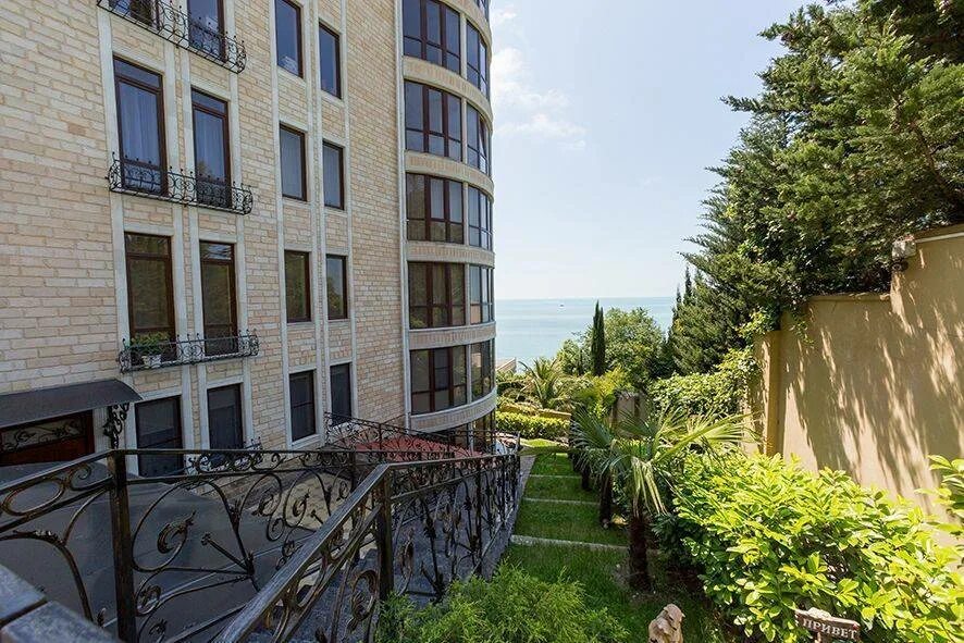 Курортный проспект 129 сочи. Мацеста сочи зеленая роща. Риф резиденс сочи. Жк зеленая роща сочи. Дизайнерские квартиры у моря.