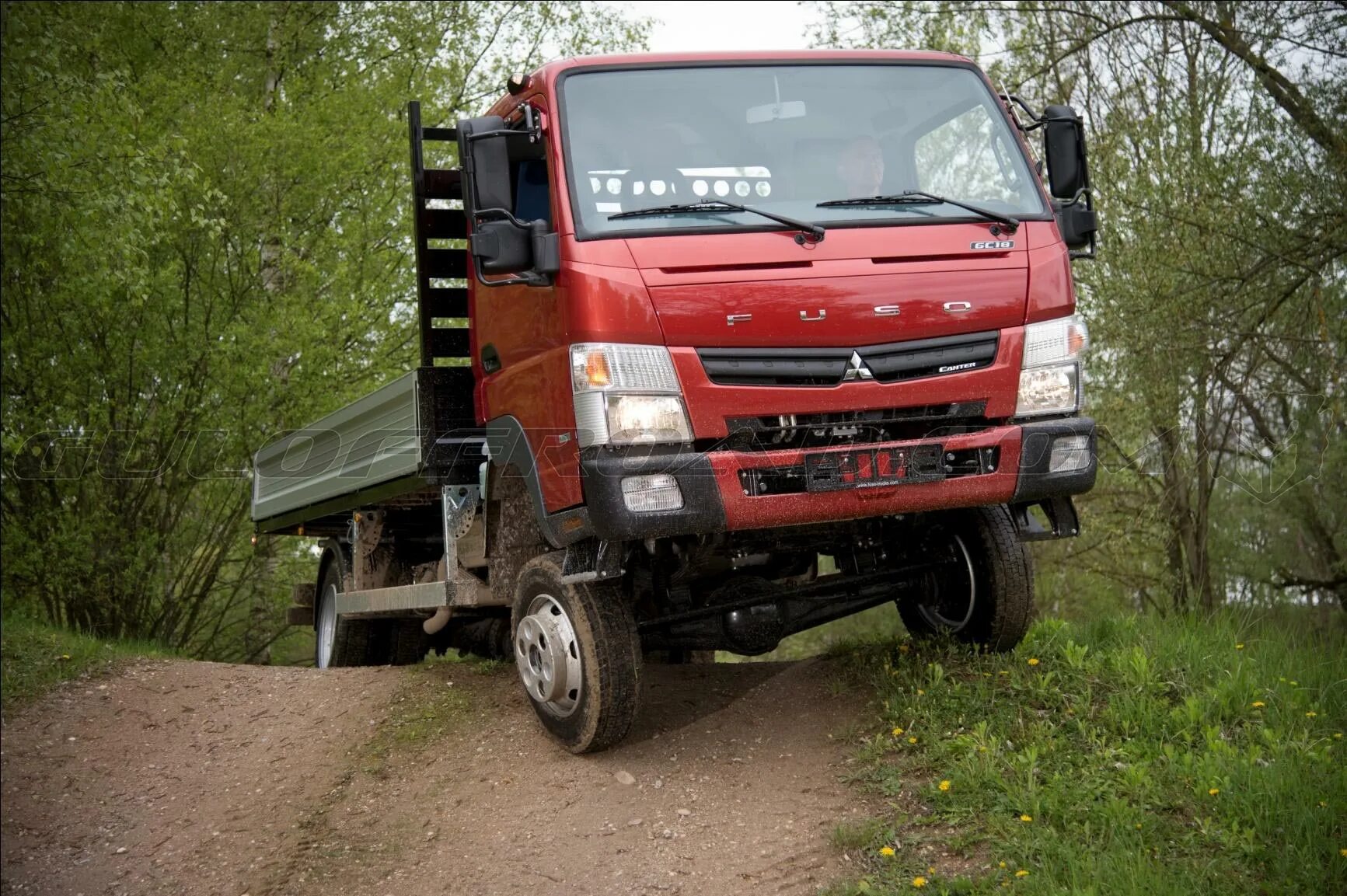 Куплю митсубиси кантер фусо. Mitsubishi Fuso Canter 4x4. Мицубиси Фусо Кантер 4х4. Mitsubishi Fuso Canter 4. Mitsubishi Canter 4wd.