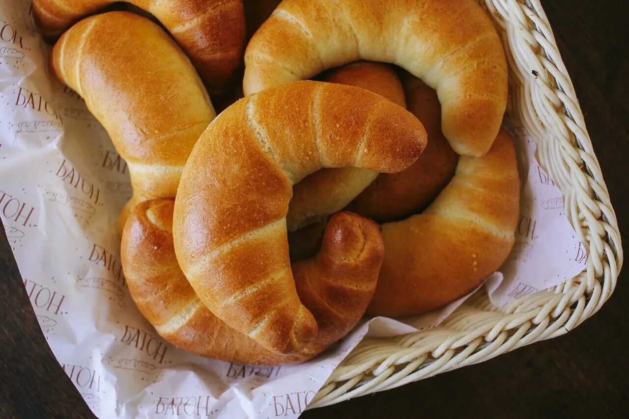 Советский рогалик. Советский рогалик. Булка рогалик ссср. Рогалик булочка. Рогалик хлебный.
