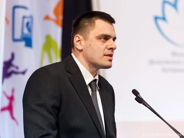 Заместитель министра физической культуры и спорта. Криошин александр николаевич астрахань. директор сзк звездный астрахань. тарапата зам министра физической культуры. директор звездного.
