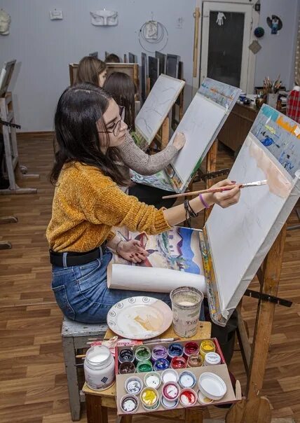 Рисование в художественной школе. Мурманский областной художественный музей мурманск. Дхш мурманск. Художественная школа халатина. Художественная школа халатина.