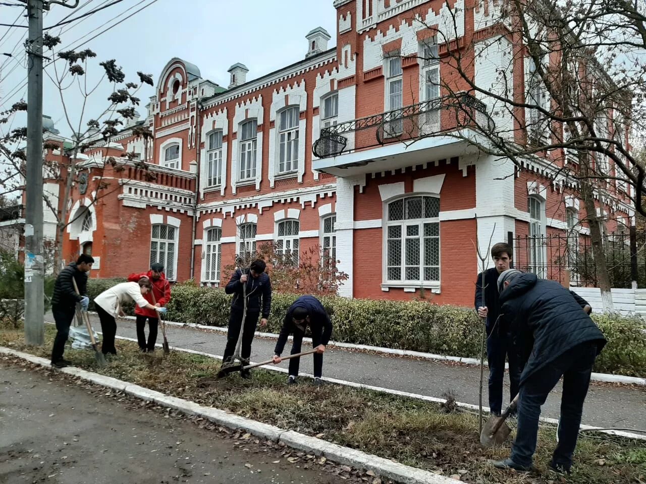 Кизляр работает. Улица советская кизляр. загс города кизляр. кизляр дагестан. город кизляр победы 2.
