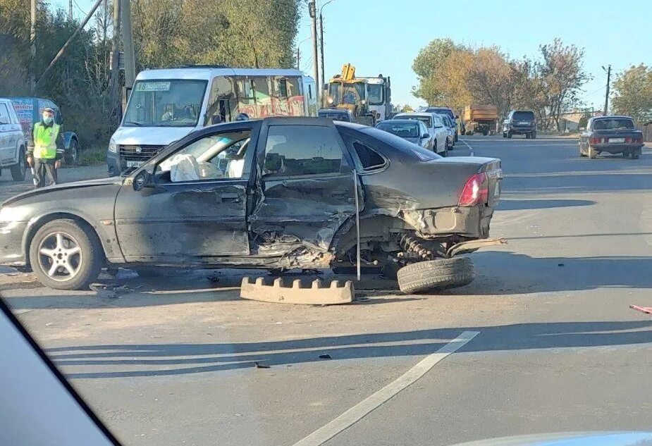 Авария на ботанике в Орле. ДТП В Орле на новой ботанике.