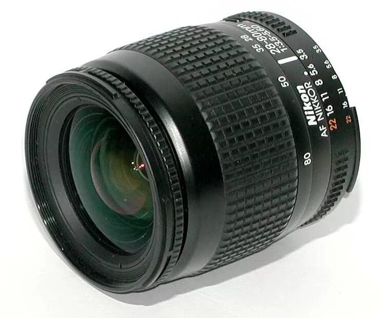 Nikon af Nikkor 28-80. Nikon 28-200mm f/3.5-5.6g. Nikon 28-105mm f/3.5-4.5.